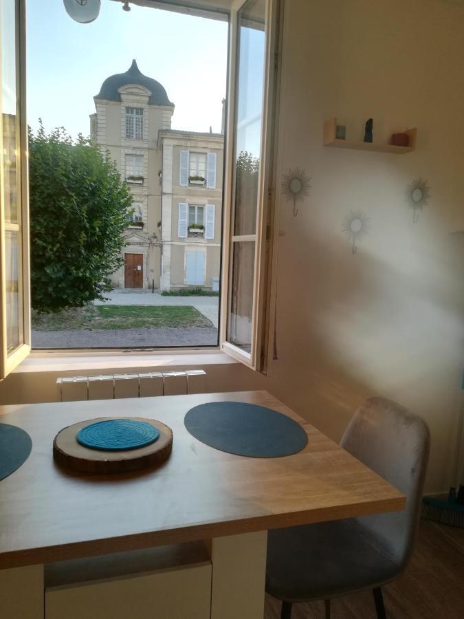 Appartement Calme Saint-Maixent-lʼÉcole Kültér fotó